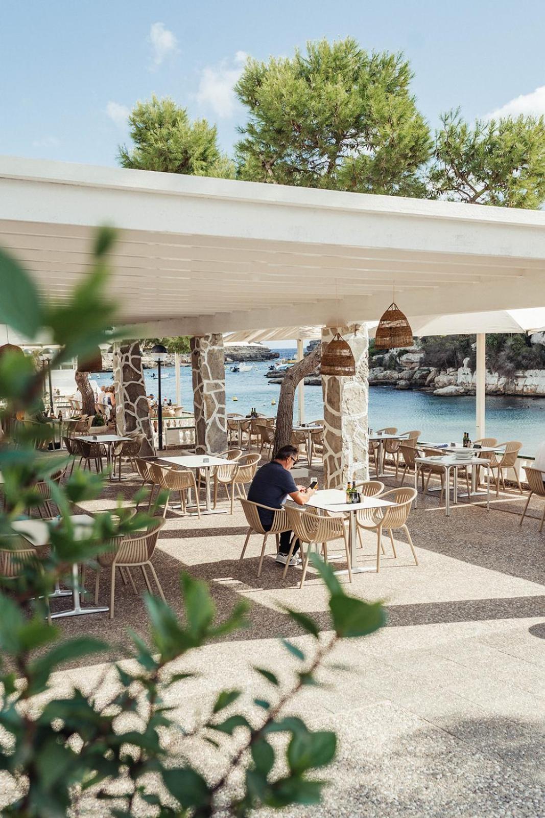 Hostal Xuroy Cala Alcaufar Exterior photo